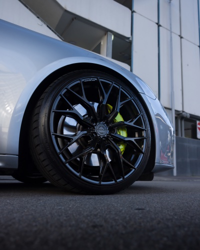 Porsche Panamera Concaver CVR1 Platinum Black