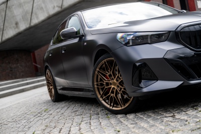 BMW 5 Series / M5 Concaver CVR6 Brushed Bronze
