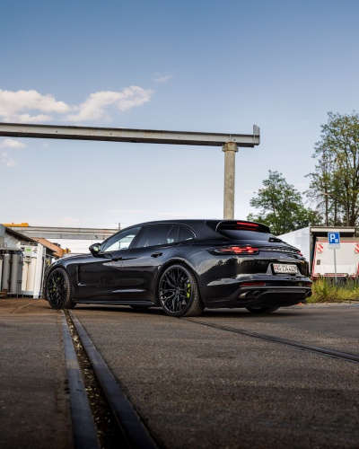 Porsche Panamera Concaver CVR1 Platinum Black