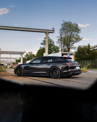 Porsche Panamera Concaver CVR1 Platinum Black