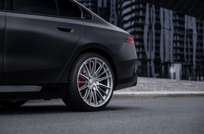 BMW 5 Series / M5 Concaver CVR7 Brushed Titanium
