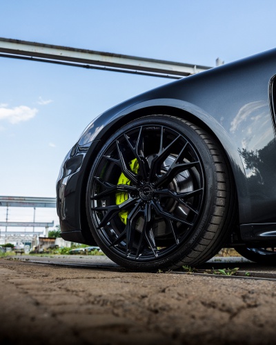 Porsche Panamera Concaver CVR1 Platinum Black