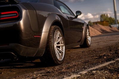 Dodge Challenger Concaver CVR8 Brushed Titanium