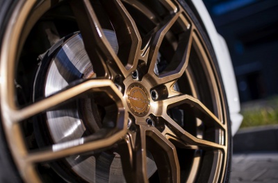 Volkswagen Golf / R / GTI Concaver CVR3 Brushed Bronze