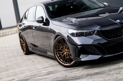BMW 5 Series / M5 Concaver CVR6 Brushed Bronze