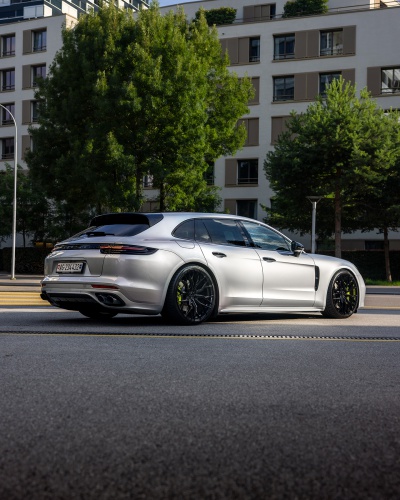 Porsche Panamera Concaver CVR1 Platinum Black