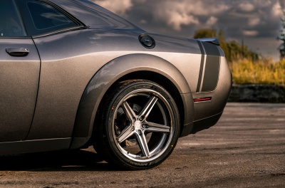 Dodge Challenger Concaver CVR9 Brushed Titanium