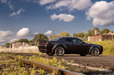 Dodge Challenger Concaver CVR8 Brushed Titanium