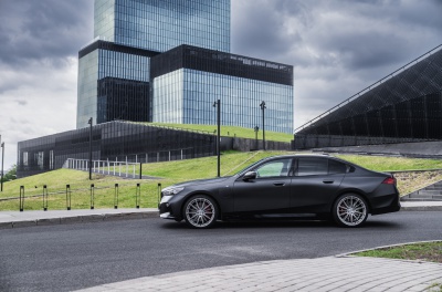 BMW 5 Series / M5 Concaver CVR7 Brushed Titanium