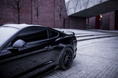 Ford Mustang Concaver CVR3 Platinum Black