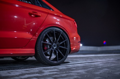 Audi A3 / S3 / RS3 Concaver CVR4 Double Tinted Black