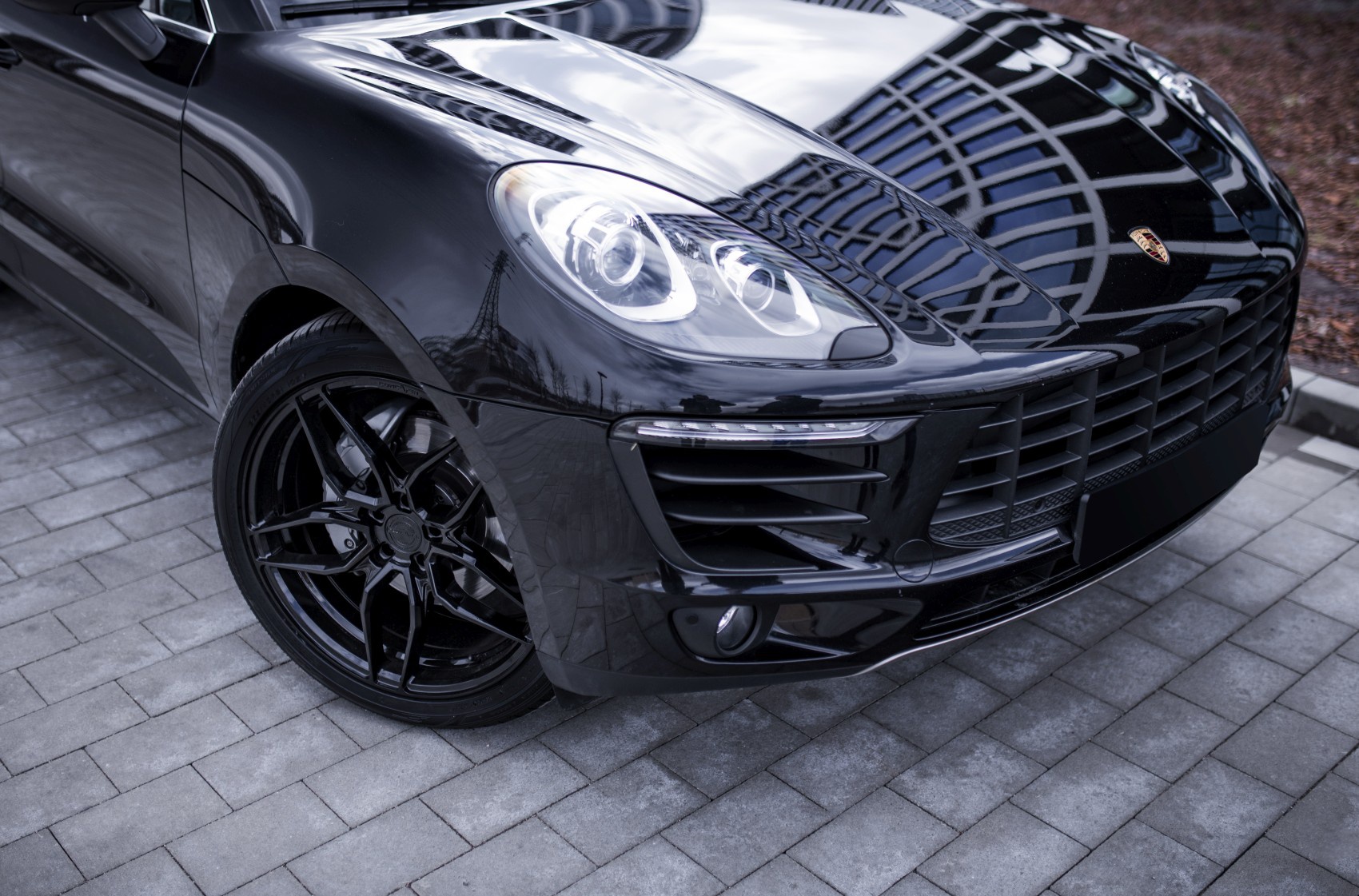 Porsche Macan Concaver CVR3 Platinum Black