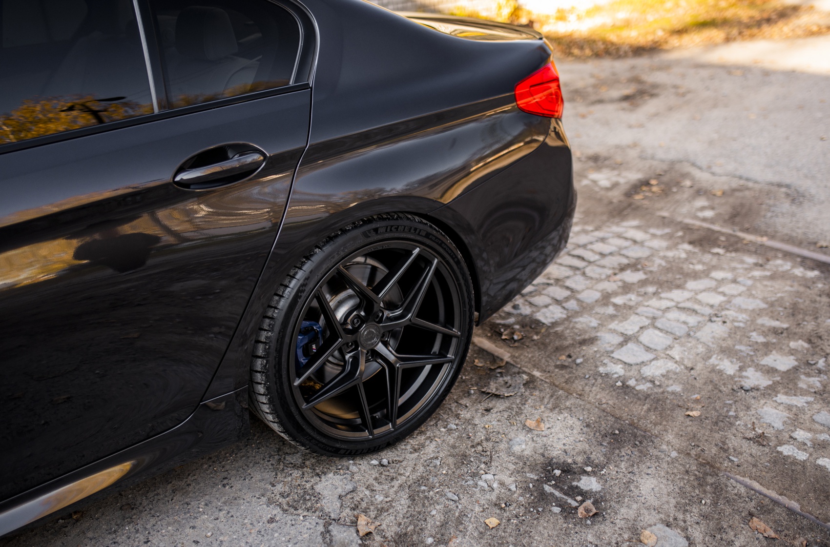 BMW 5 Series / M5 Concaver CVR2 Carbon Graphite
