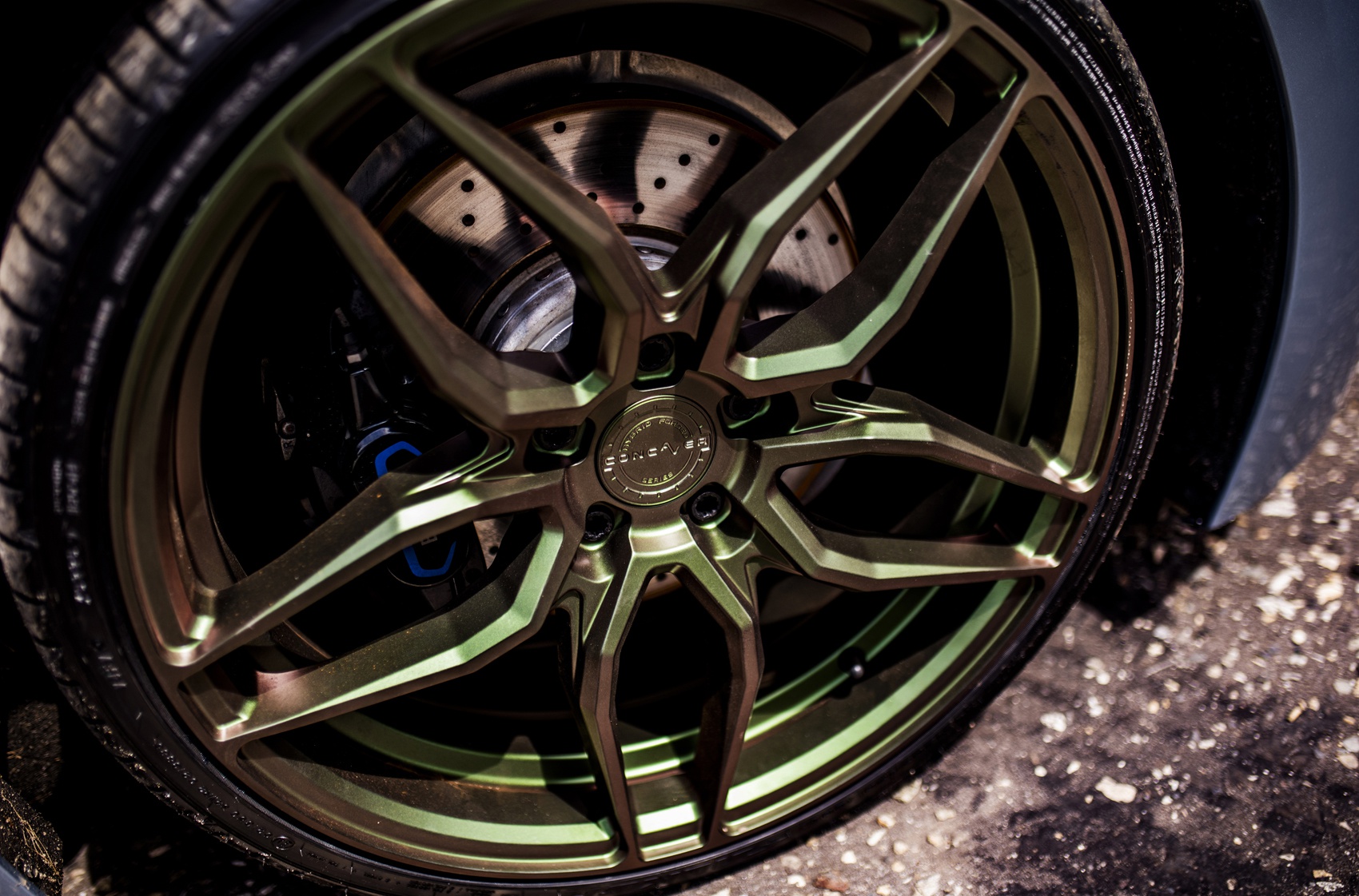 BMW i8 Concaver CVR3 Gloss Bronze-Green Chameleon
