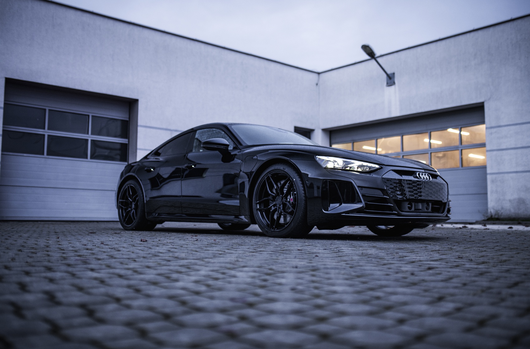 Audi e-tron GT Concaver CVR3 Platinum Black