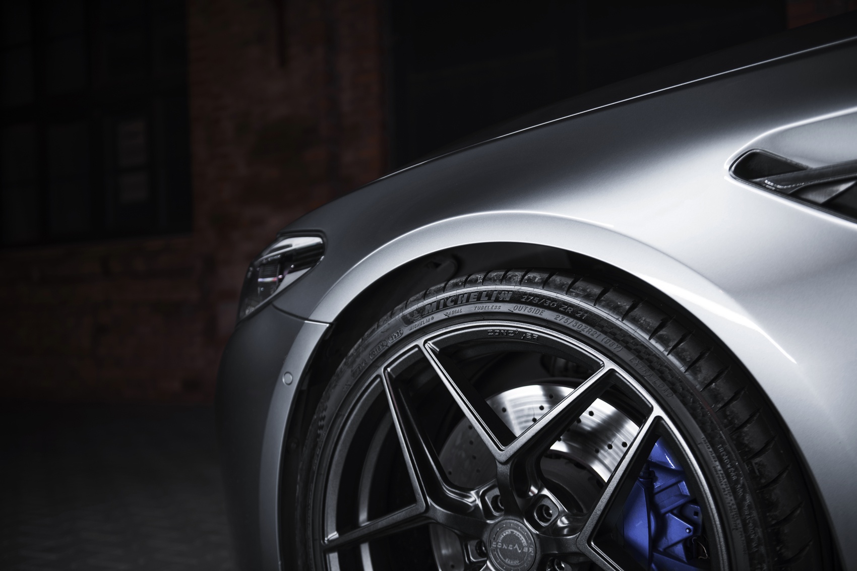 BMW 5 Series / M5 Concaver CVR2 Carbon Graphite
